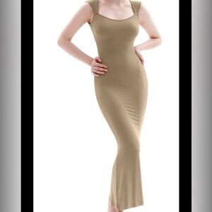 Chic Sleeveless Tan Maxi Dress